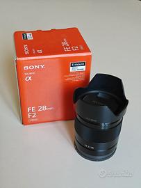Obiettivo grandangolo Sony 28mm  F2