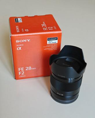 Obiettivo grandangolo Sony 28mm  F2