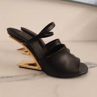 Sandalo Fendi nero n. 36 