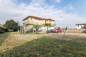 3 LOCALI DUPLEX CON RISTRUTTURAZIONE INCLUSA