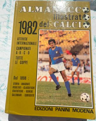 Almanacco del calcio edizione Panini anno 1982