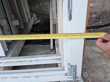 Infissi vasistas pvc/legno