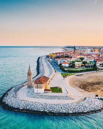 Palazzo / Stabile di 800 m² a Caorle