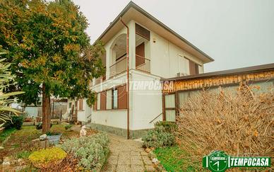 VOGHERA - Villa UNIFAMILIARE libera su 4 lati