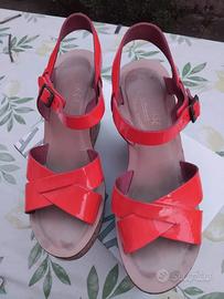 Sandali con zeppa