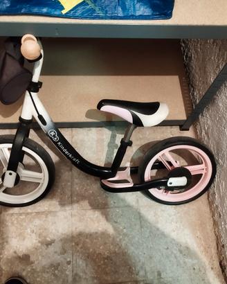 balance bike kinderkraft rosa e nera
