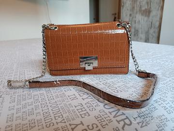 mini borsa da donna in vernice 