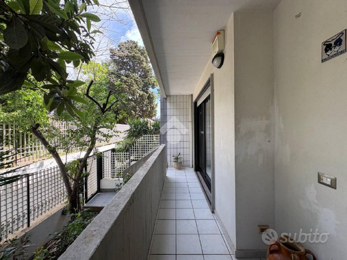 VILLA A SCHIERA A BRINDISI - Vista 4