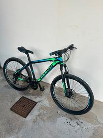 Bicicletta Mountain Bike Cross GRX