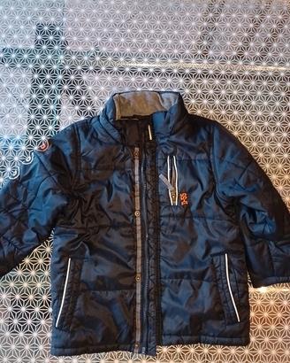 giubbino per bambino 6-7 anni. in buoni condizion.