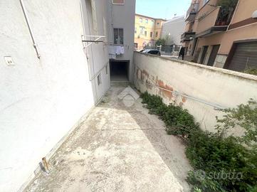 DEPOSITO A SAN SEVERO