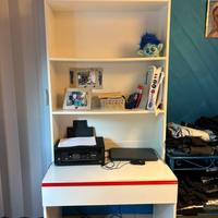 Scrivania arredamento cameretta