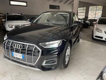 Audi Q5 40 TDI 204 CV quattro S tronic Identity Bl