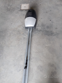 Automazione per basculante BFT