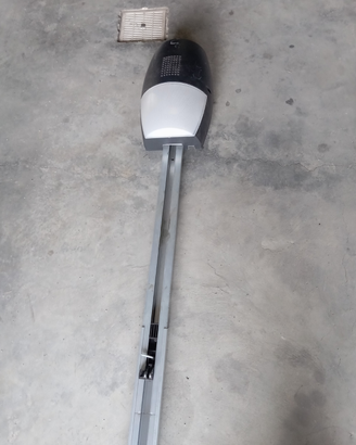 Automazione per basculante BFT