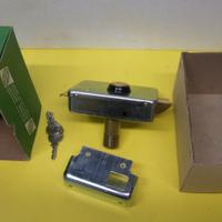 Elettroserratura Fama SC 56 destra, 60 mm, cromata