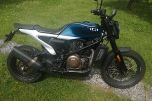 husqvarna svartpilen 701
