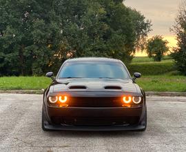 Dodge Challenger 6.4 Hemi V8 Shaker 392