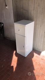 Mobiletto bagno usato