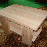 tavolino in legno di abete