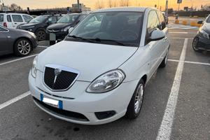 YPSILON 1.4 BENZINA GAS GPL UNIPRO 