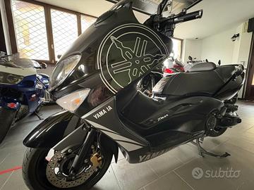 Yamaha T Max