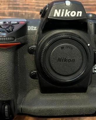 Nikon D2X