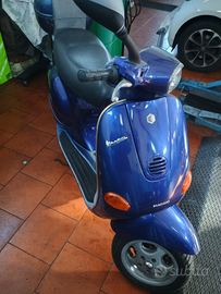 Vespa 50