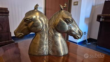 Fermalibri Mid-Century Modern Horses in ottone