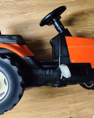 Trattore a pedali Smoby per bambini - Come nuovo