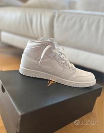 Nike Jotdan Mid Bianche