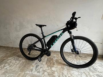 bicicletta elettrica MTB trek marlin 6 Gen 2