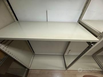 Scaffale per deposito magazzino abbigliamento
