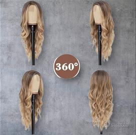 Parrucca ondulata castano-biondo 