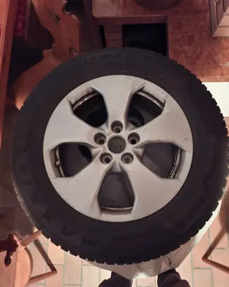Gomme termiche con cerchi in lega Toyota RAV4 2019