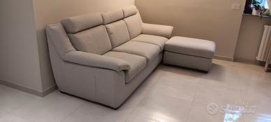 DIVANO LETTO CON POUF
