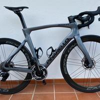 Bici corsa Pinarello F12 disk SRAM RED AXS 12 V