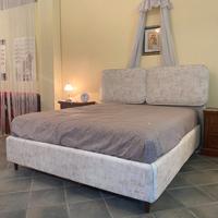 Letto imbottito con contenitore 160x190