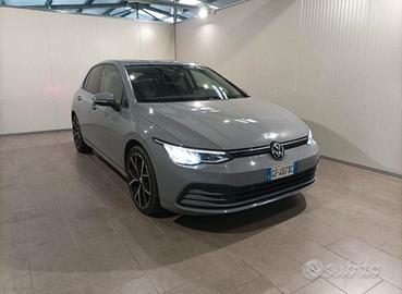 Golf 8 2.0 TDI (150cv) cambio automatico.