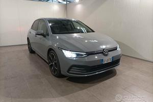Golf 8 2.0 TDI (150cv) cambio automatico.