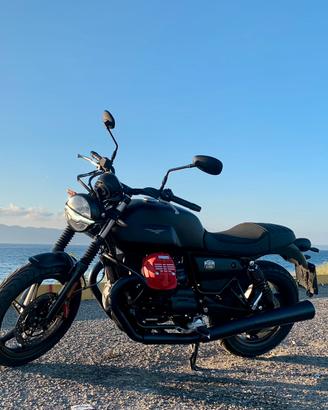 Moto guzzi V7 850