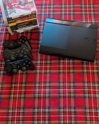 PlayStation 3 + 10 giochi originali + 3 Joystik