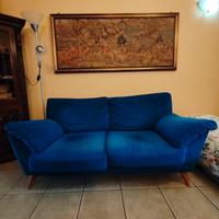 divano blu Alcantara 