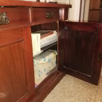 mobile servante inglese