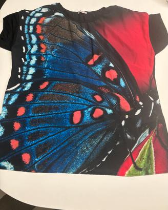 T-shirt/Blusa Fiorella Rubino con Stampa Farfalla
