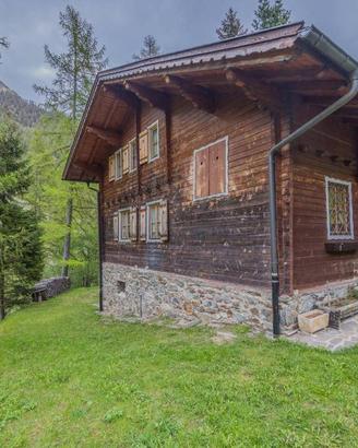 Casa indipendente ben tenuta in posizione tranquil