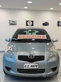 Toyota Yaris 1.0 5 porte Sol