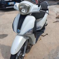 Scooter  Piaggio Liberty 50 Bianco 4T