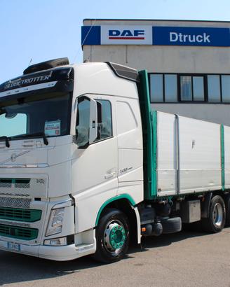 VOLVO FH 500 MOTRICE TRILATERALE