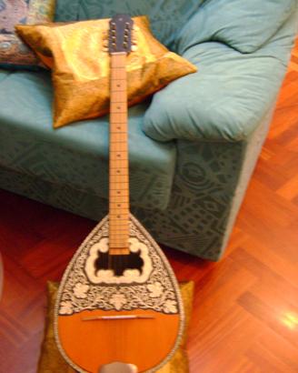 BOUZOUKI (greco)